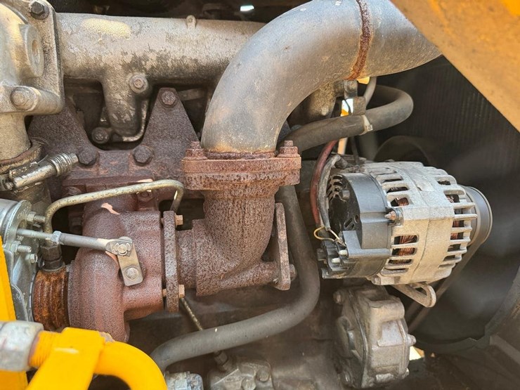 jcb-214e-image-21