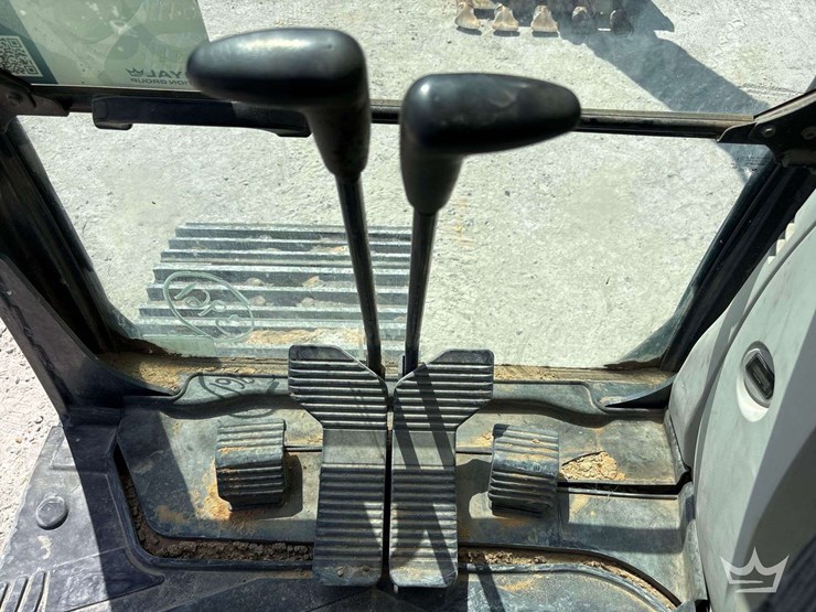 2014-kobelco-sk350-lc-9-image-31