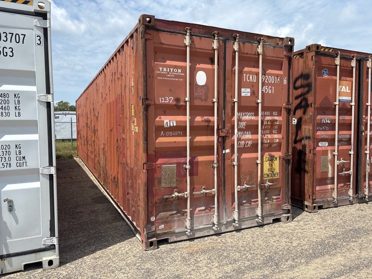 #1237-•-40ft-container-image-2