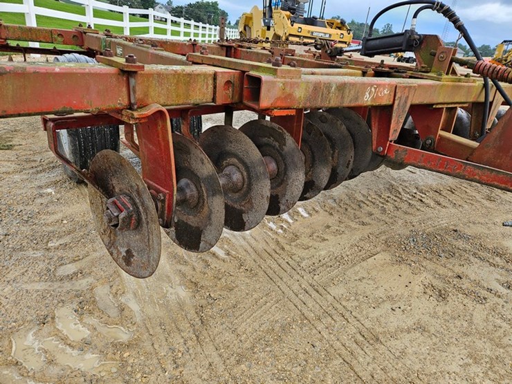 massey-ferguson-620-image-15