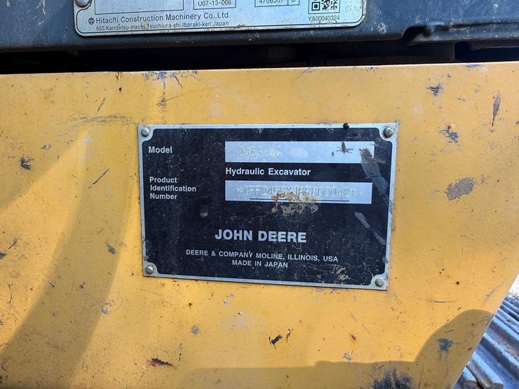 2016-deere-245g-lc-image-29