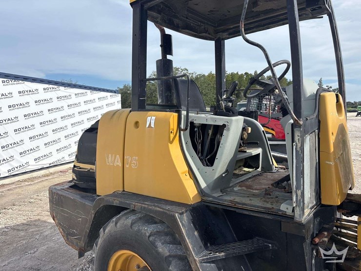 komatsu-wa75-3-image-22