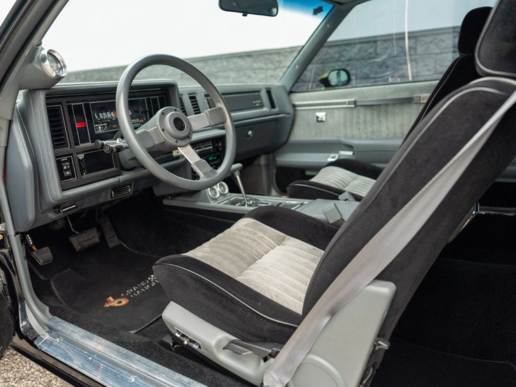 #113-•-1987-buick-grand-national-image-45