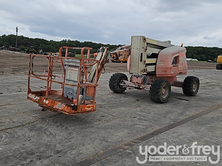 2017-jlg-450aj-image-1
