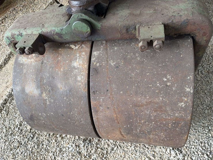 fordson-with-austin-pup-roller-conversion-image-6