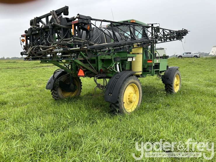 2000-john-deere-4700-image-5