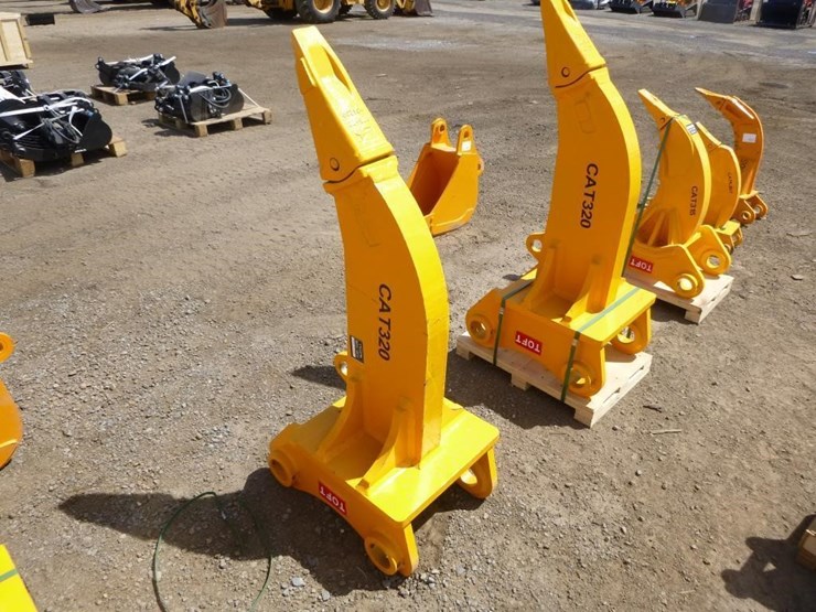caterpillar-320-image-4