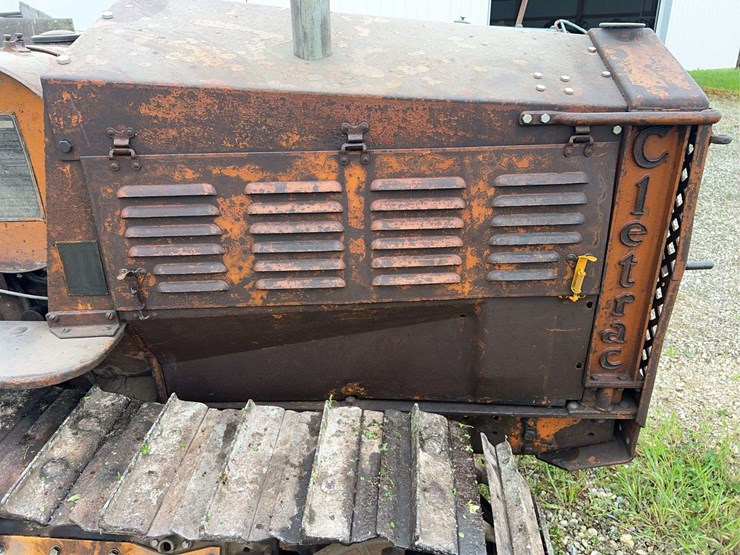 cletrac-25-crawler-image-12