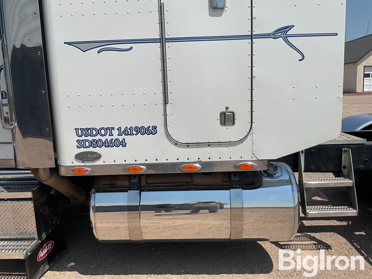 2003-peterbilt-379-image-17