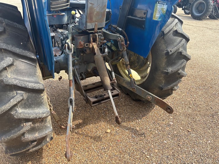 new-holland-3010-image-5