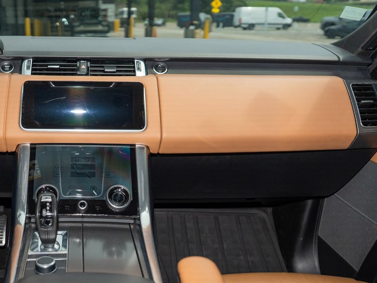 2022-land-rover-range-rover-image-65