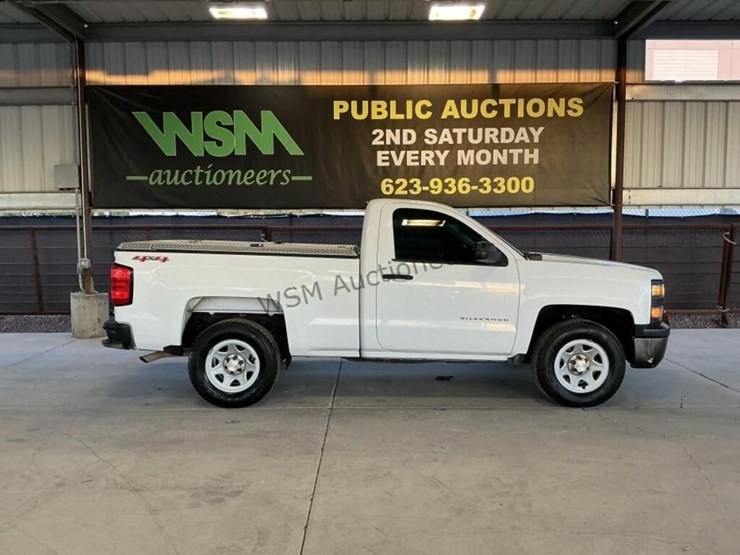 2015-chevrolet-silverado-1500-image-1