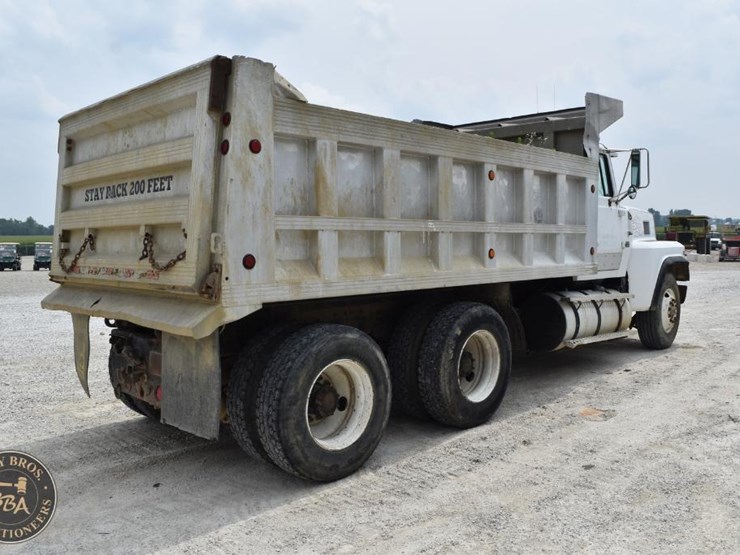 1986-ford-ltl9000-image-95