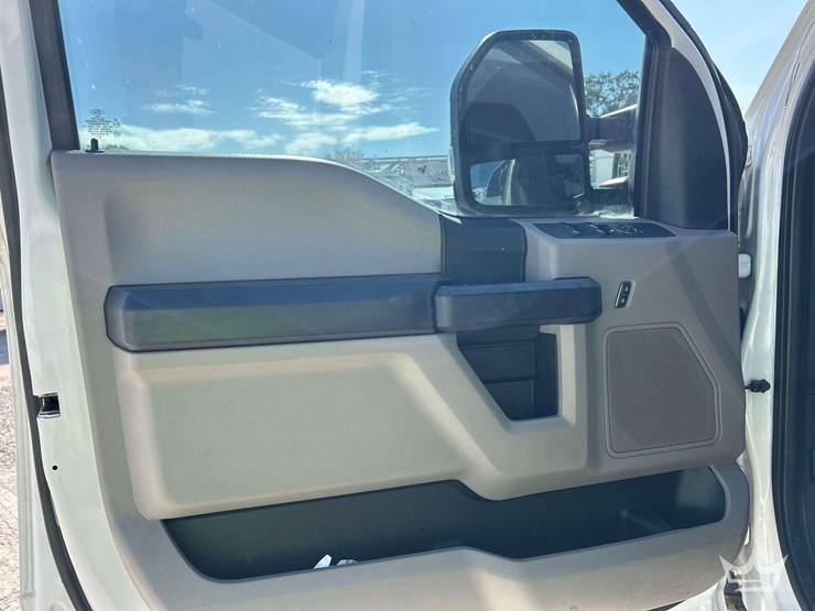 2019-ford-f350-image-14