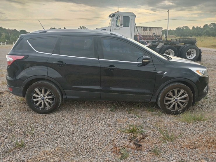2017-ford-escape-image-4