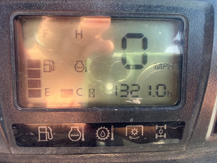kubota-rtvx1140-image-15