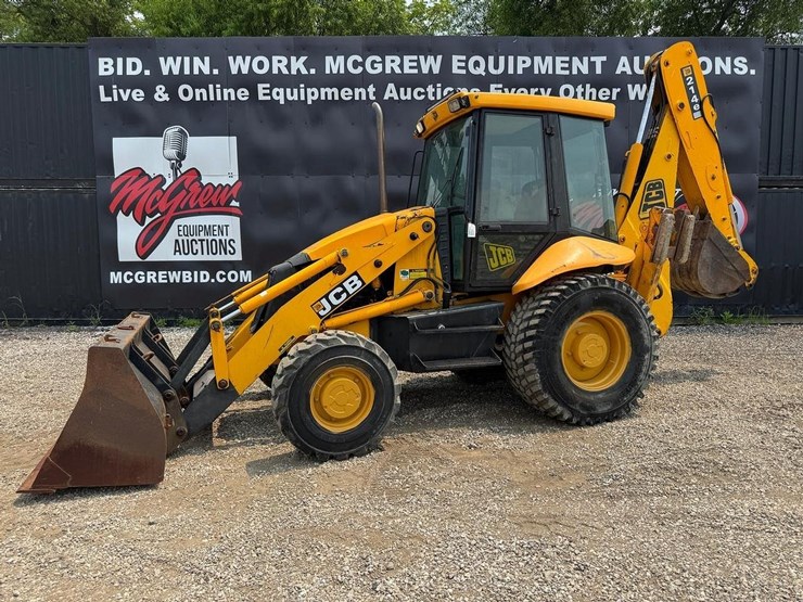 jcb-214e-image-1