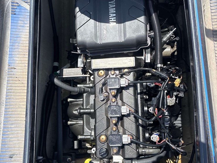 yamaha-vx-deluxe-image-9