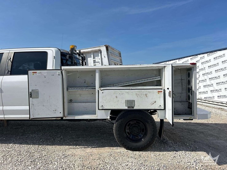 2019-ford-f350-image-24