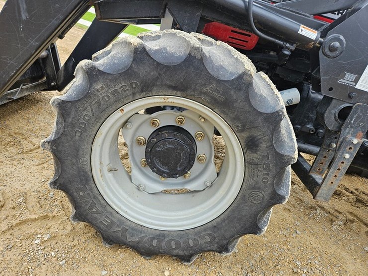 massey-ferguson-263-image-48