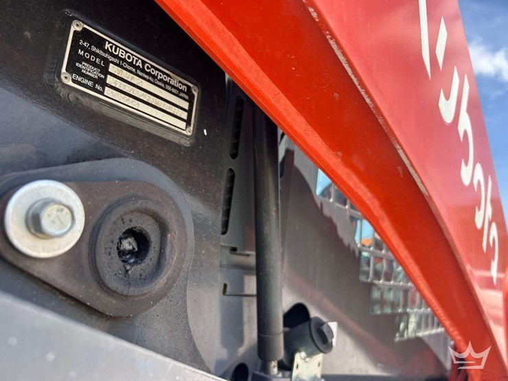 2021-kubota-svl97-2-image-32