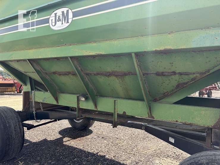 j&m-525-image-7