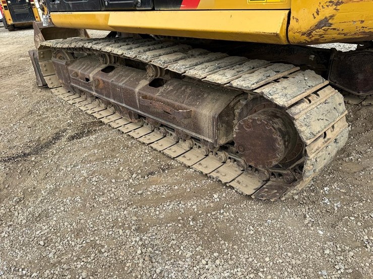 2014-caterpillar-312e-image-18
