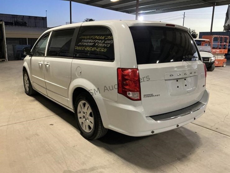2014-dodge-grand-caravan-image-5