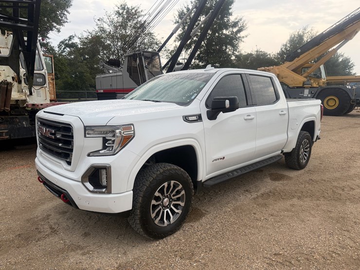 2021-gmc-sierra-1500-image-1