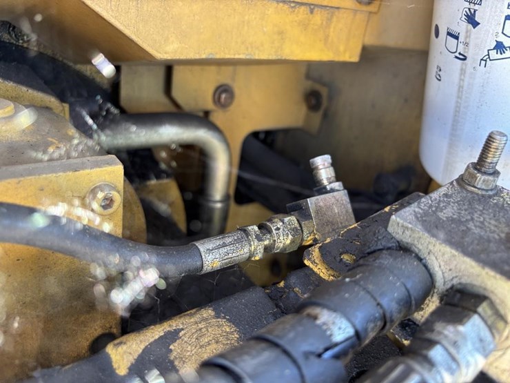caterpillar-313b-image-45