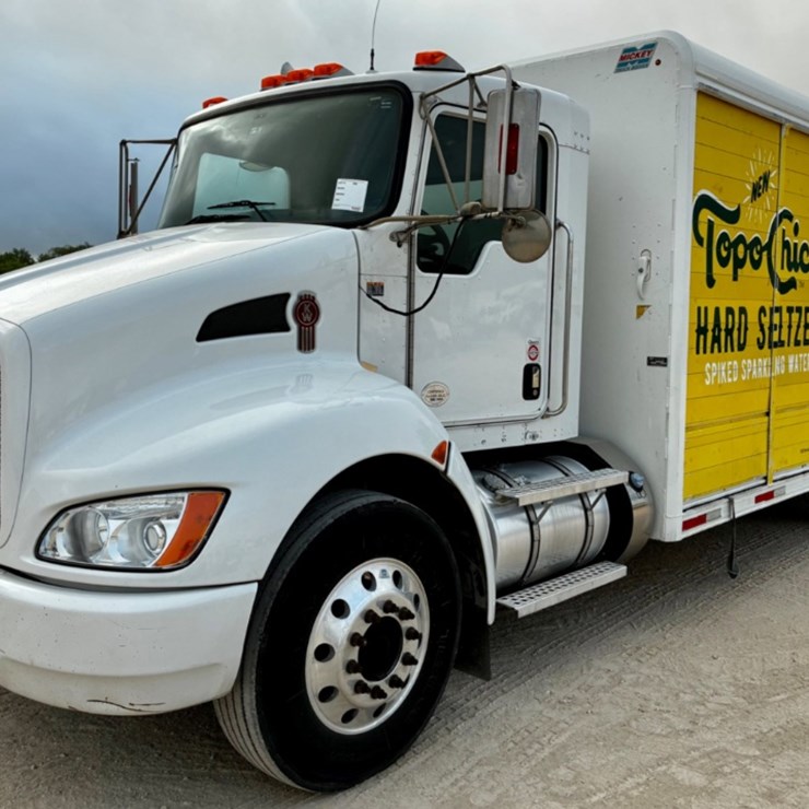 2018 INTERNATIONAL DURASTAR 4300