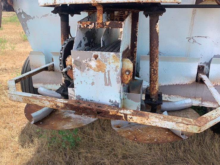 cenex-spreader-image-33