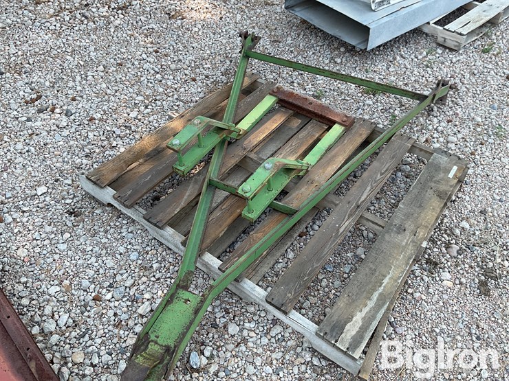 john-deere-drill-hitch-image-3