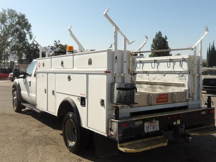 2011-ford-f550-image-4