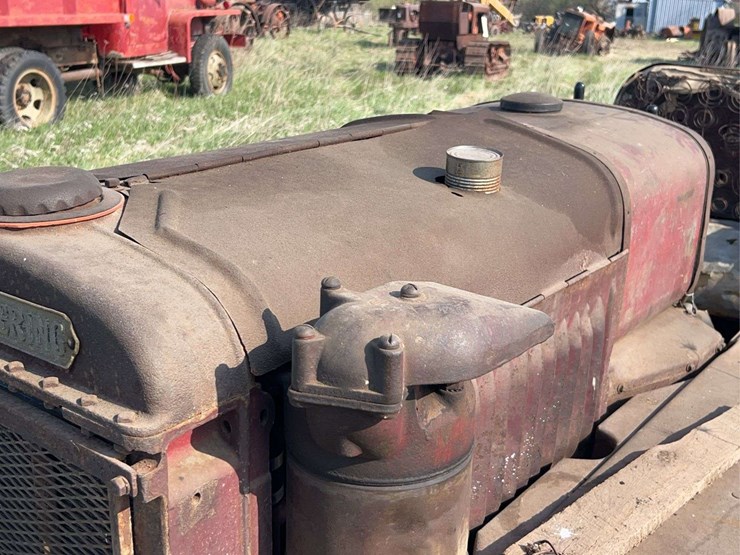 mccormick-deering-t20-crawler-image-11
