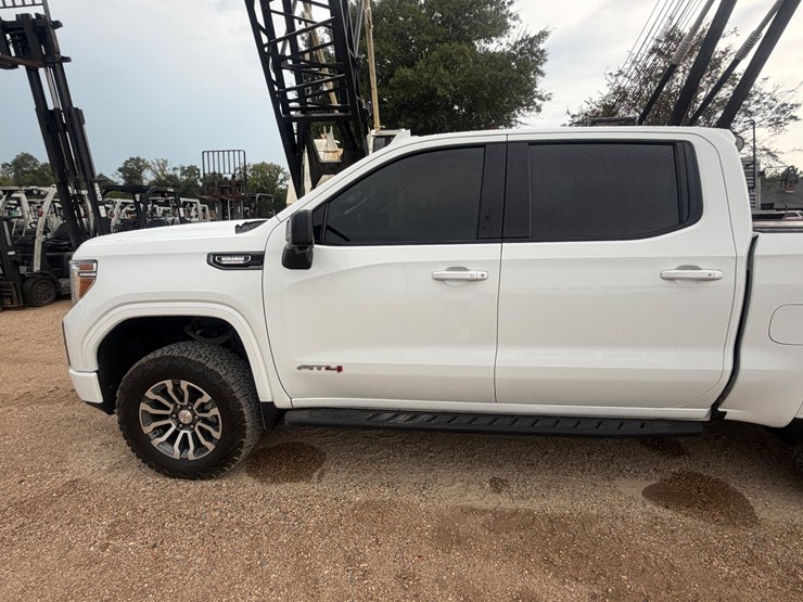 2021-gmc-sierra-1500-image-17