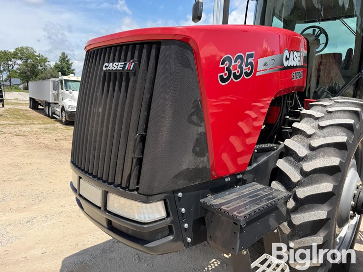 2011-case-ih-steiger-335-4wd-tractor-image-11