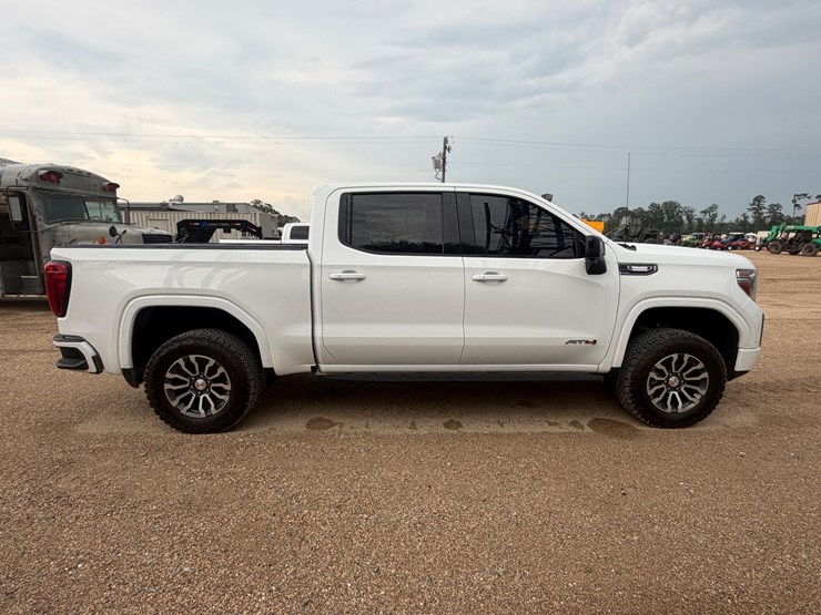 2021-gmc-sierra-1500-image-7