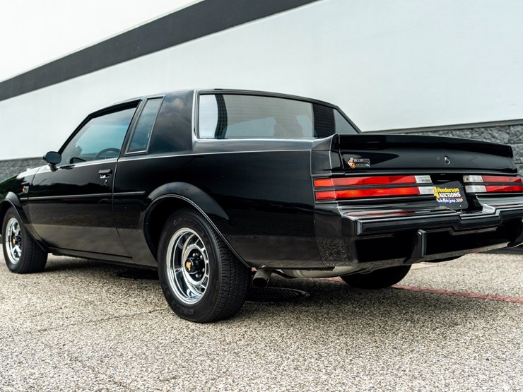 #113-•-1987-buick-grand-national-image-7