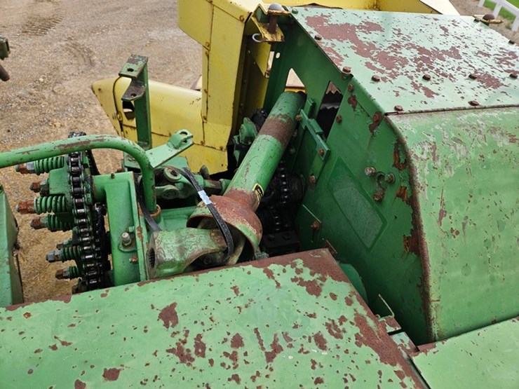 john-deere-3800-image-23