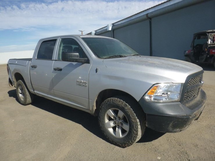 2017-dodge-1500-image-2