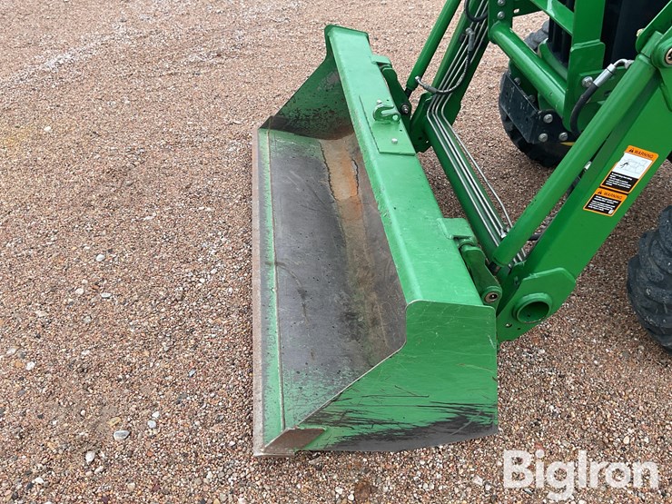 2013-john-deere-3032e-image-9