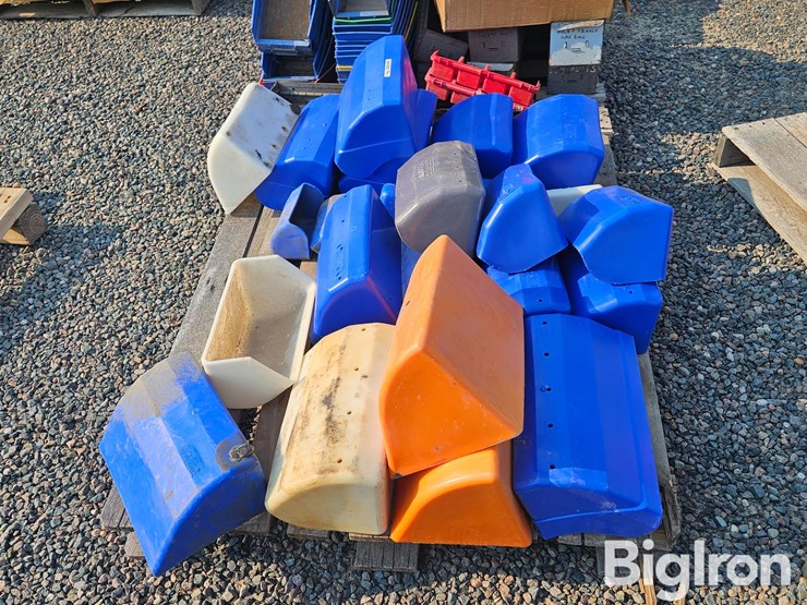 leg-buckets-image-8