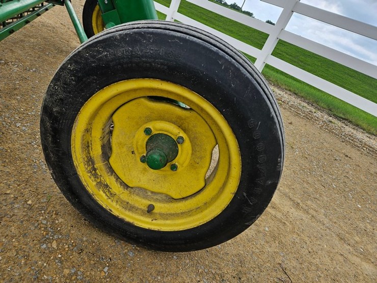 john-deere-662-image-24