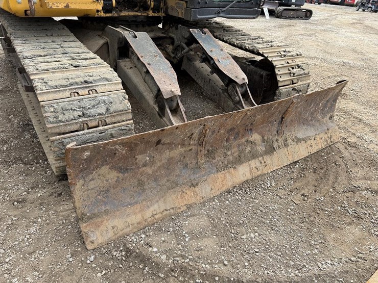 2014-caterpillar-312e-image-10