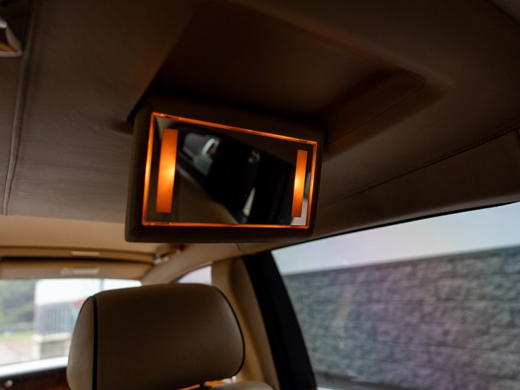 #110-•-2014-rolls-royce-phantom-sedan-image-68