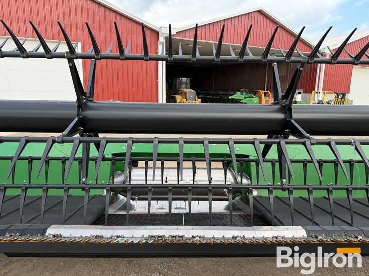 2017-john-deere-635-image-12