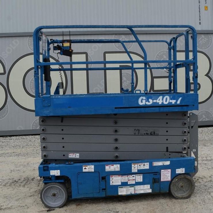 2017 GENIE GS4047