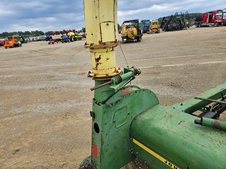 john-deere-3800-image-29