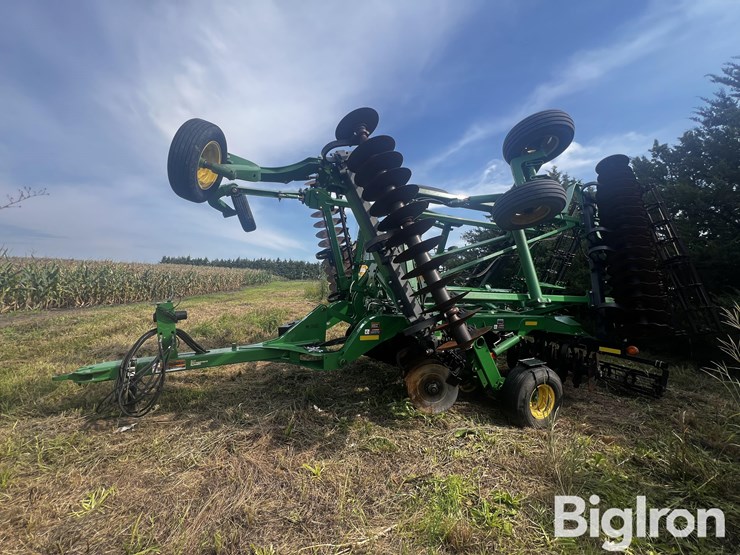 2012-john-deere-2623-image-4